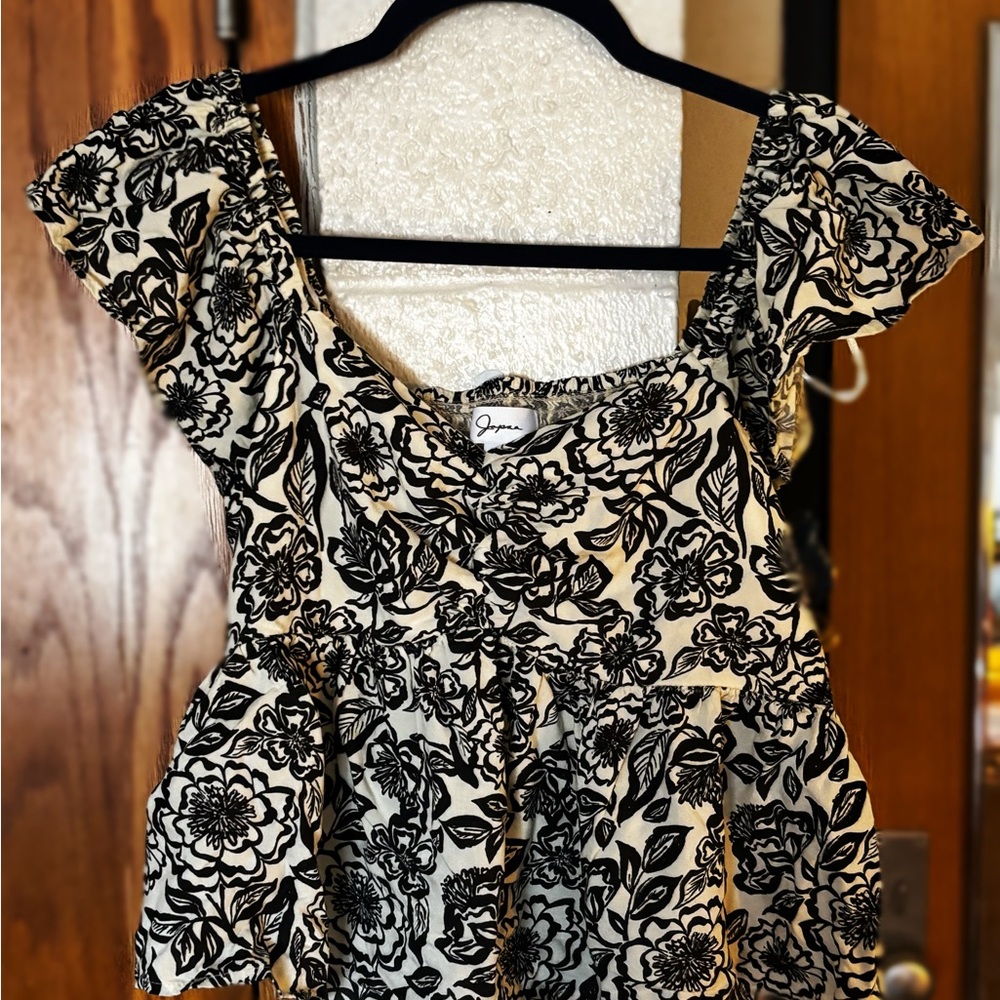 Early 2000’s Japna Floral Black and White Women’s Blouse